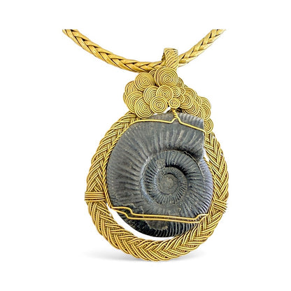 LA SOMBRA SAGRADA - The Sacred Shadow