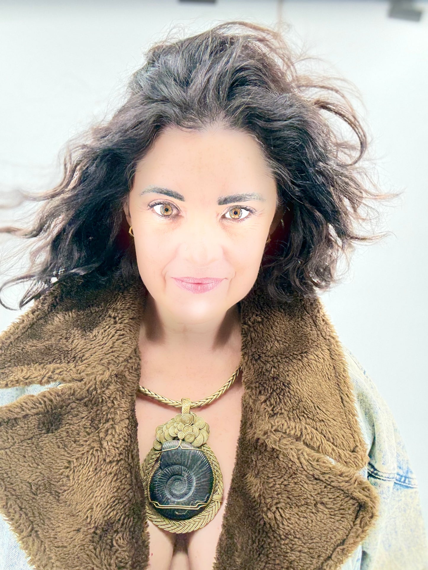 LA SOMBRA SAGRADA - The Sacred Shadow